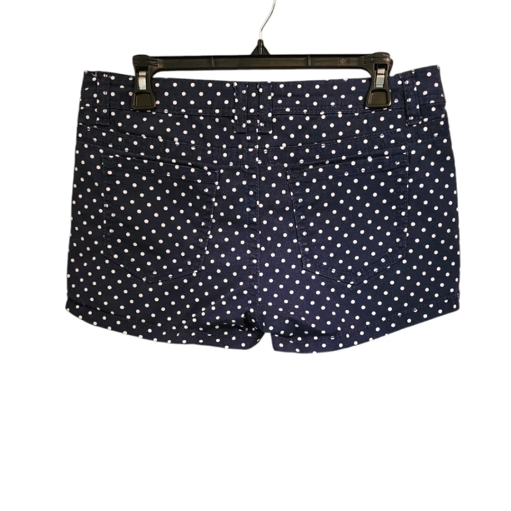 No Boundaries Blue and White Polka Dot Juniors Denim Shorts, Size 13 - Picture 2 of 6